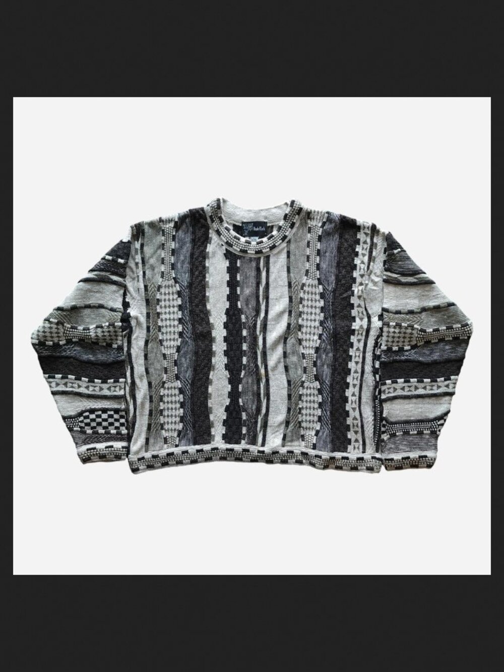 Hyde Park 3D Knit Sweater w/ Vertical Geometric Patterns in Black, Grey, & White
